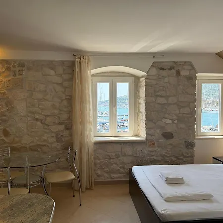 Elion Apartman